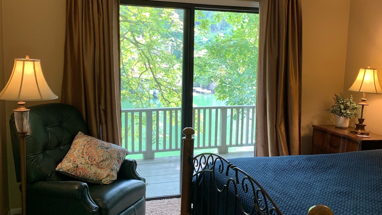 Photo of Bedroom in Sunset Cove
