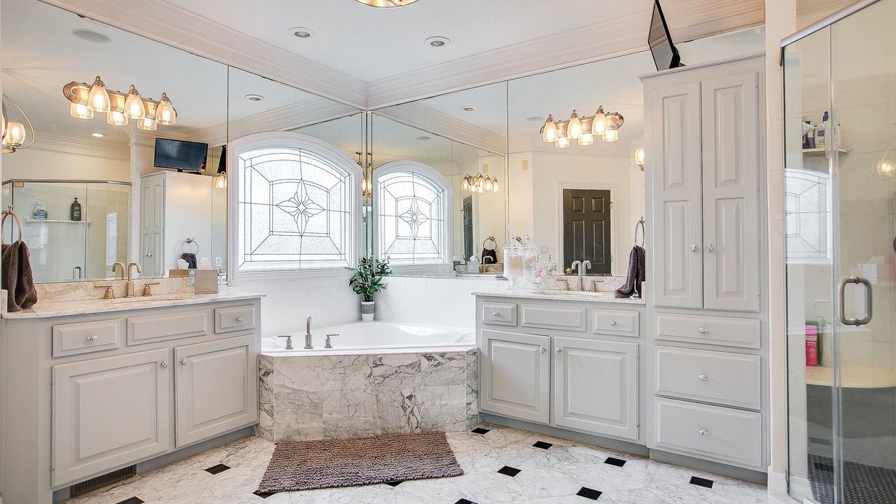 Photo of Bathroom in Prospect