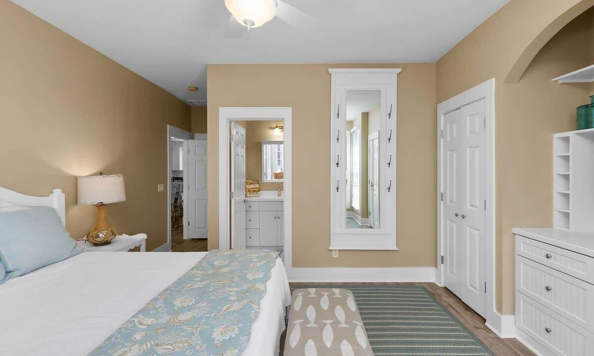 Photo of Bedroom in Melrose on the Beach