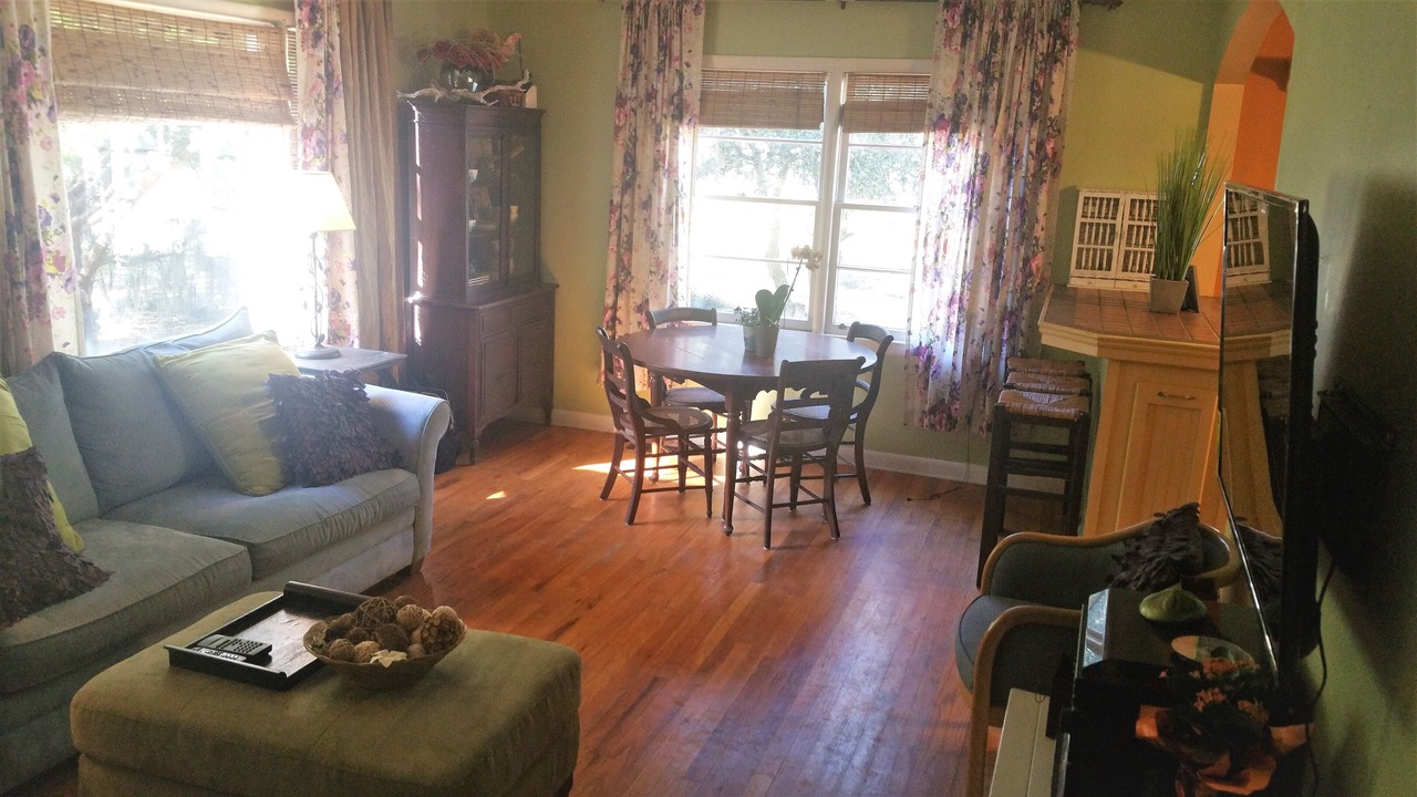 Photo of Livingroom in Saint Helena Island