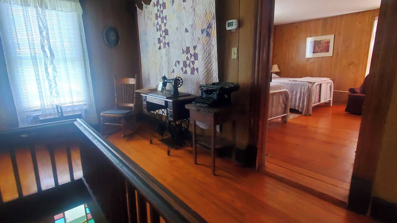 Photo of Bedroom in Peaks