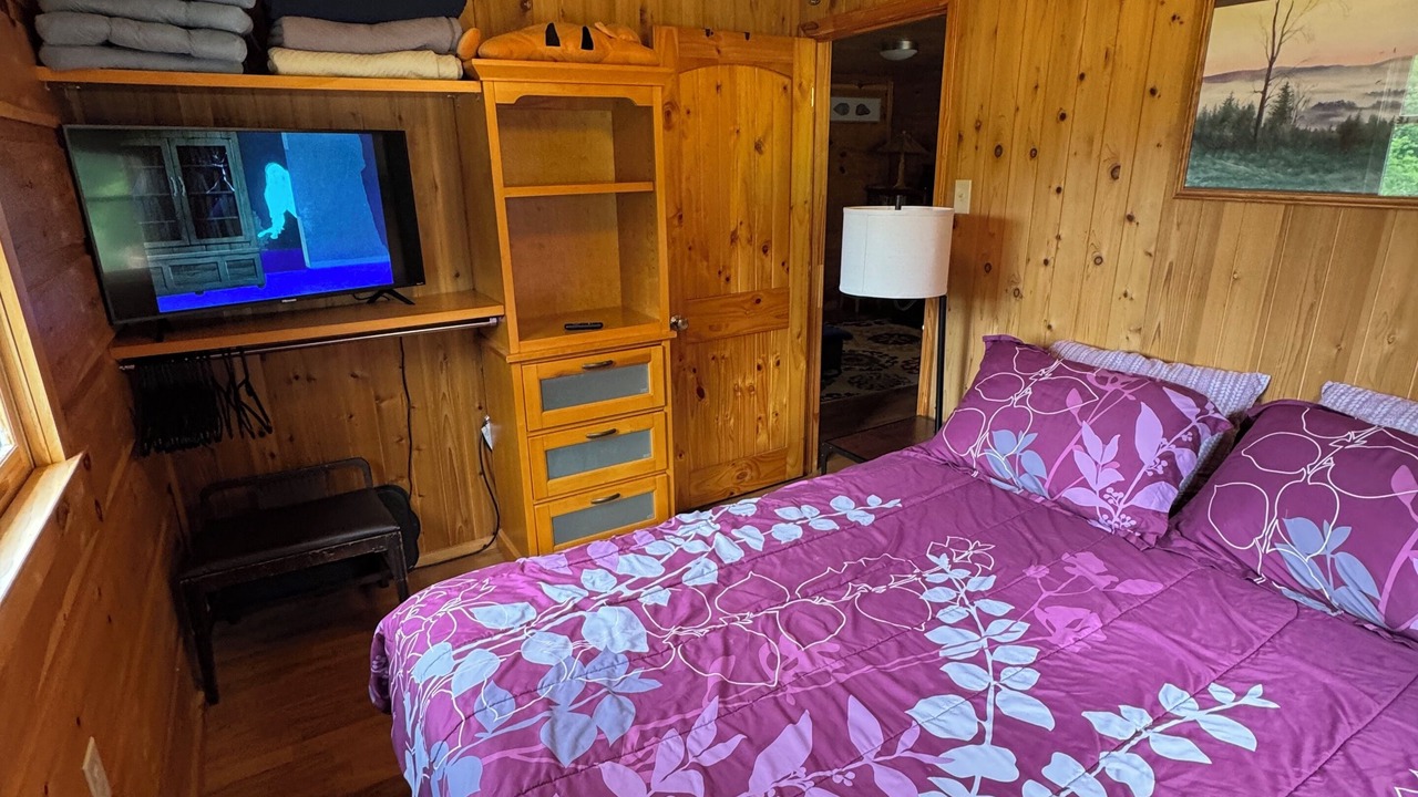 Photo of Bedroom in Nebo