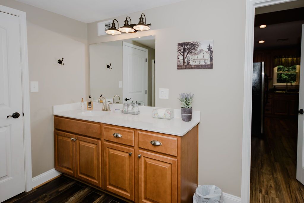 Photo of Bathroom in Mountain Rest