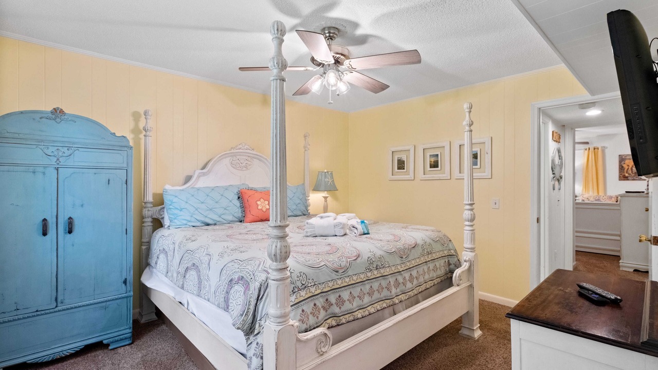 Photo of Bedroom in North Forest Beach