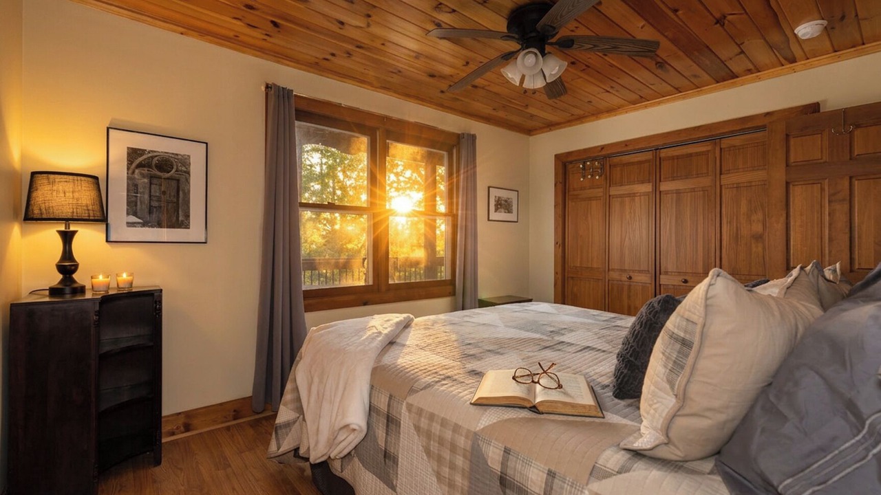 Photo of Bedroom in Deep Gap