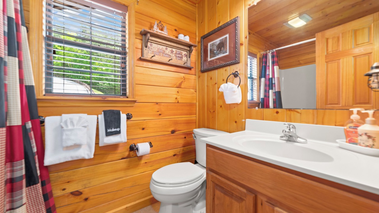 Photo of Bathroom in Sevierville