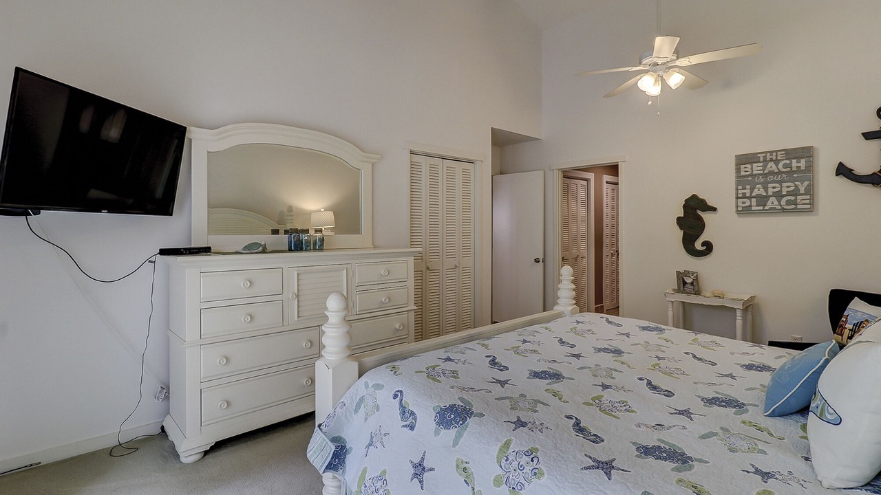 Photo of Bedroom in Shipyard Plantation