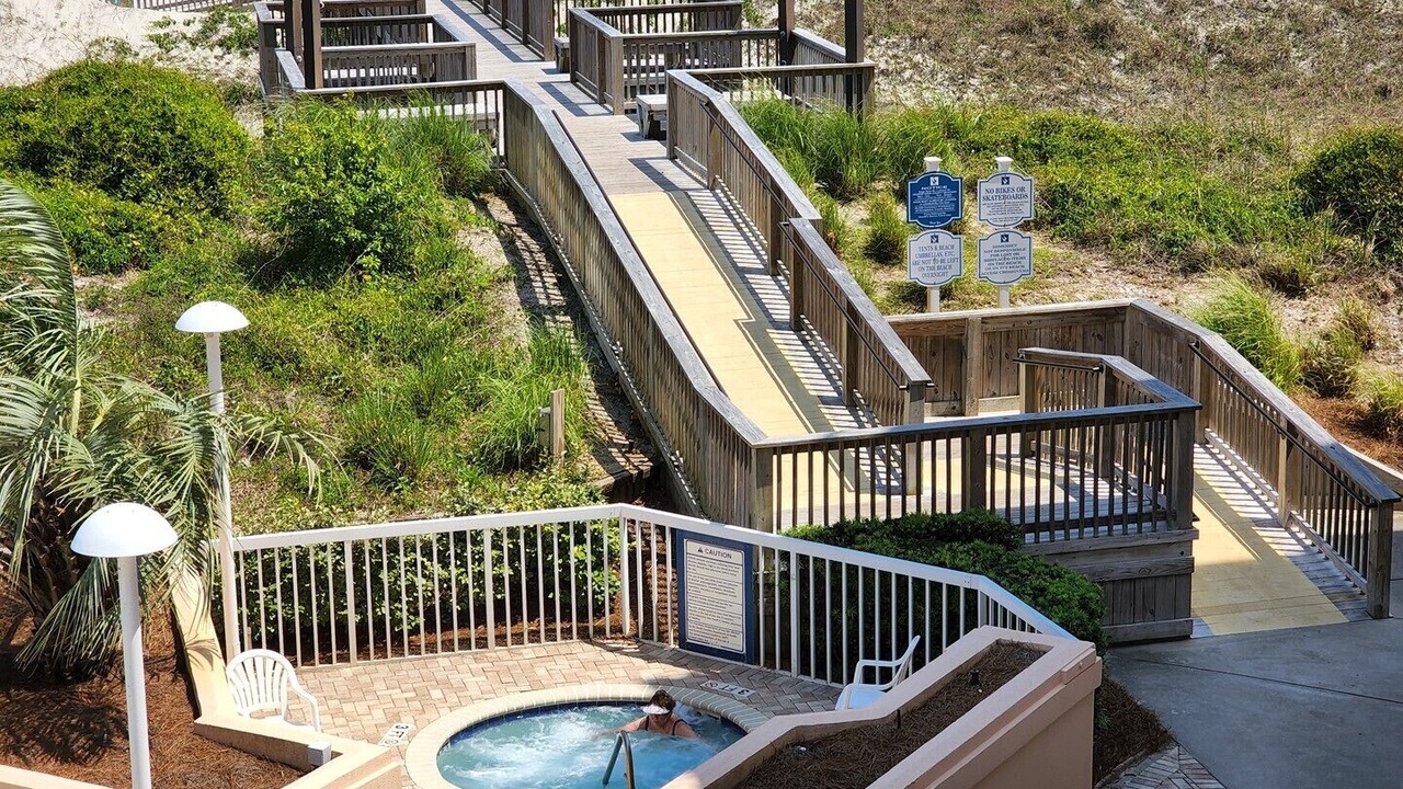 Photo of Outdoor in Litchfield by the Sea