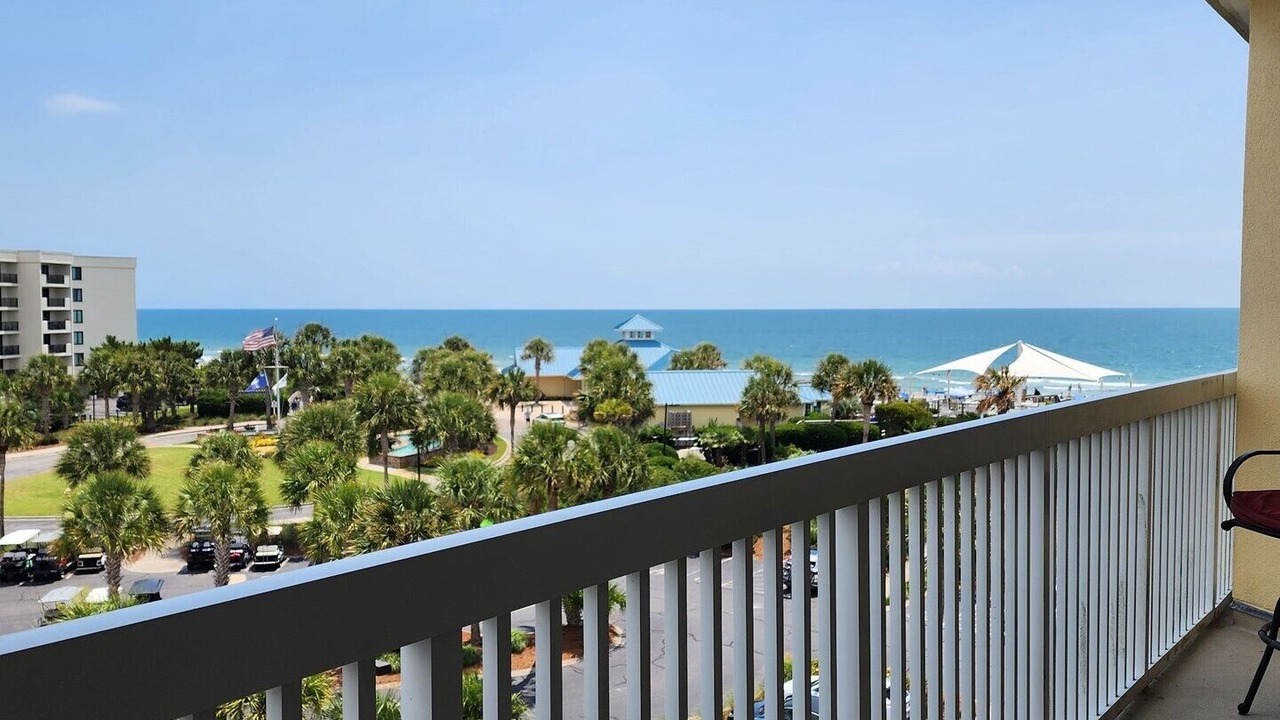Photo of Patio Balcony in Litchfield by the Sea