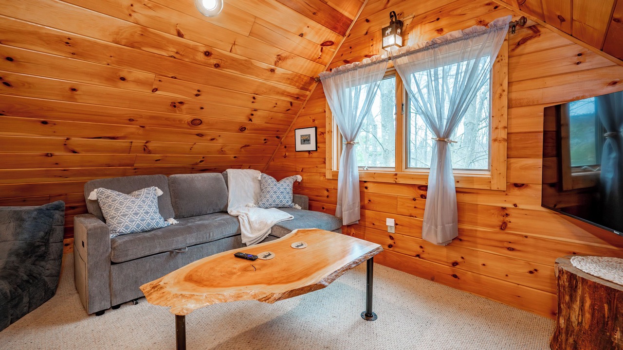 Photo of Livingroom in Thayerville