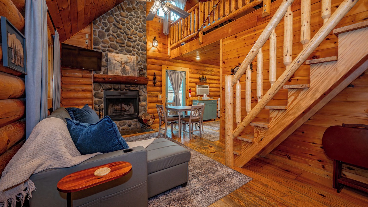 Photo of Livingroom in Thayerville