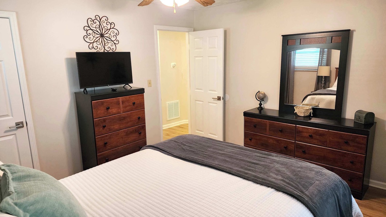 Photo of Bedroom in Jefferson City