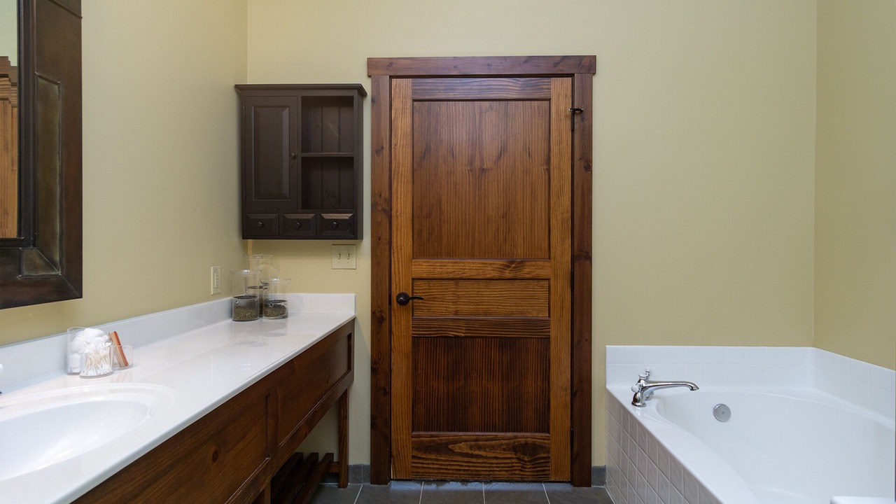 Photo of Bathroom in Edray
