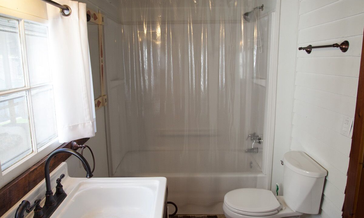 Photo of Bathroom in Ronceverte