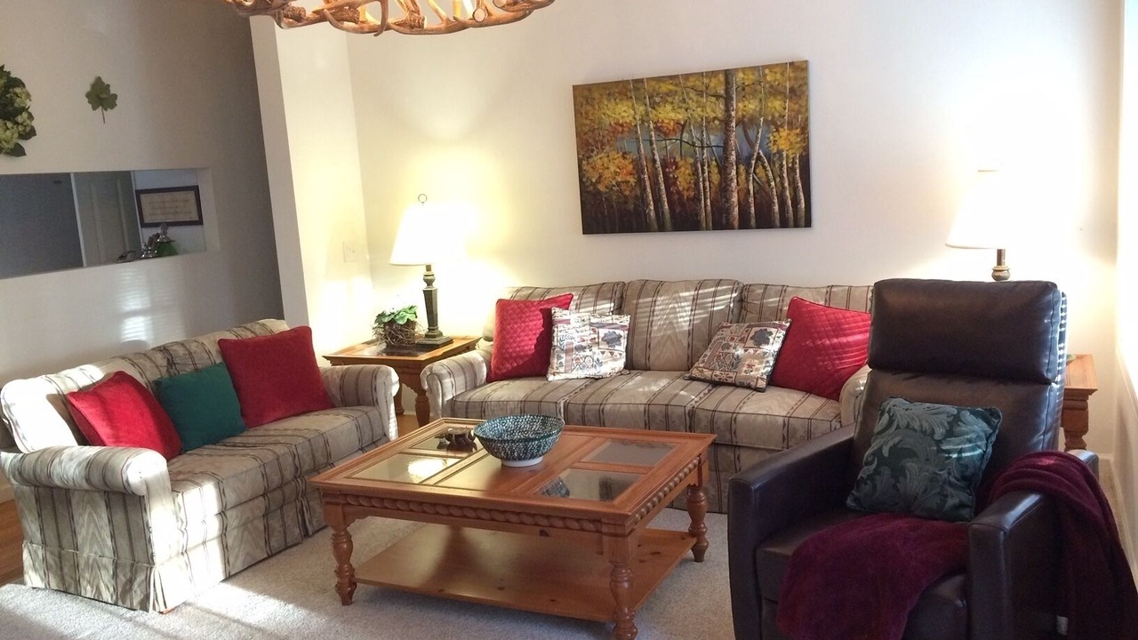 Photo of Livingroom in Sapphire