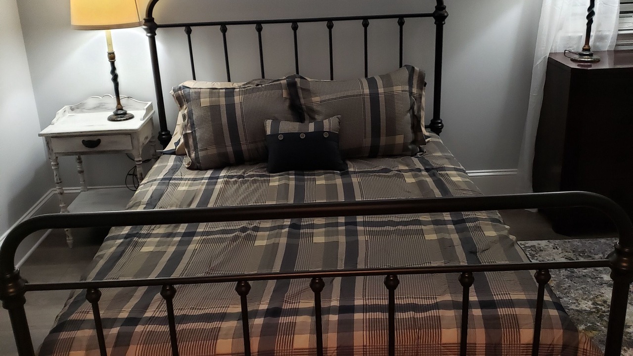 Photo of Bedroom in Historic District