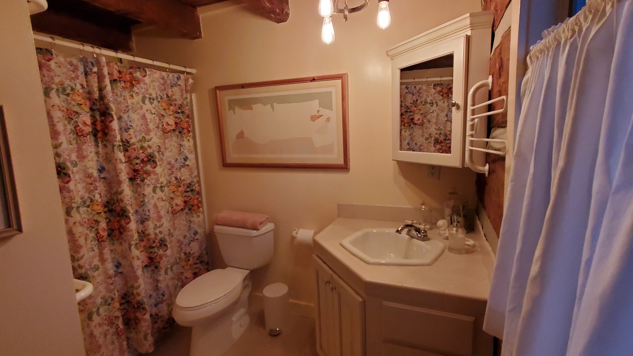 Photo of Bathroom in Panorama Estates