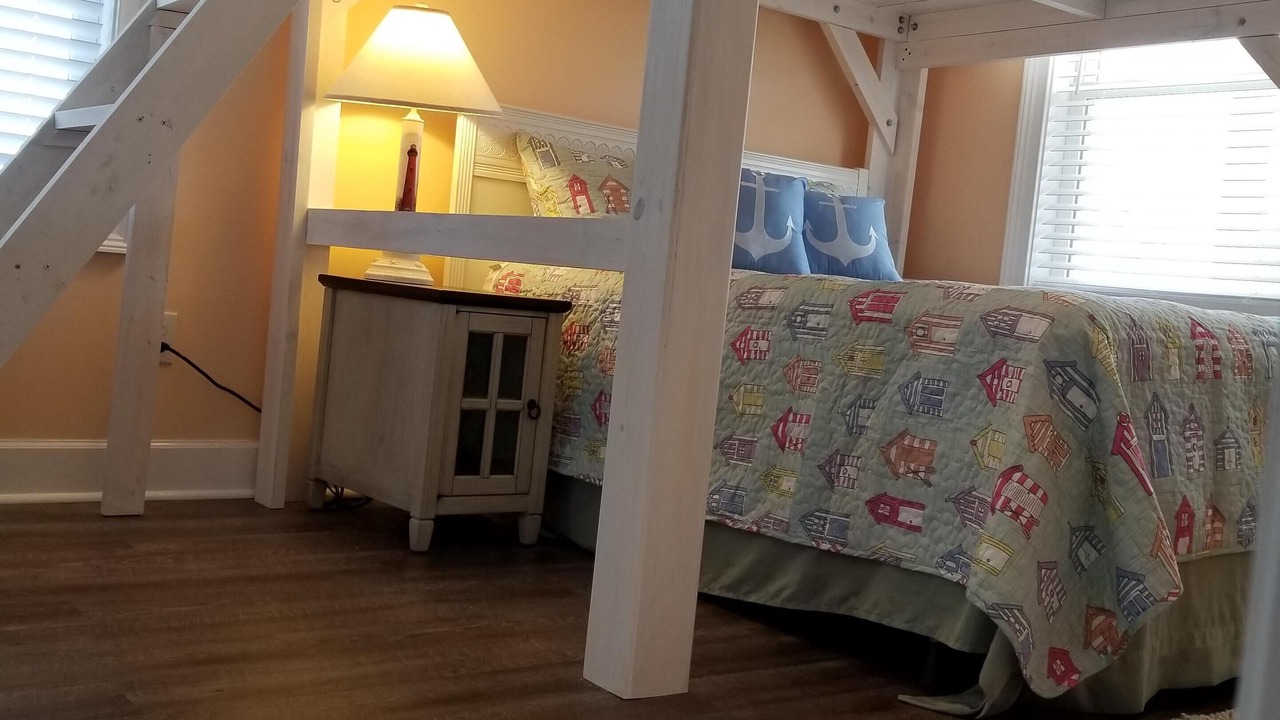 Photo of Bedroom in Topsail Beach