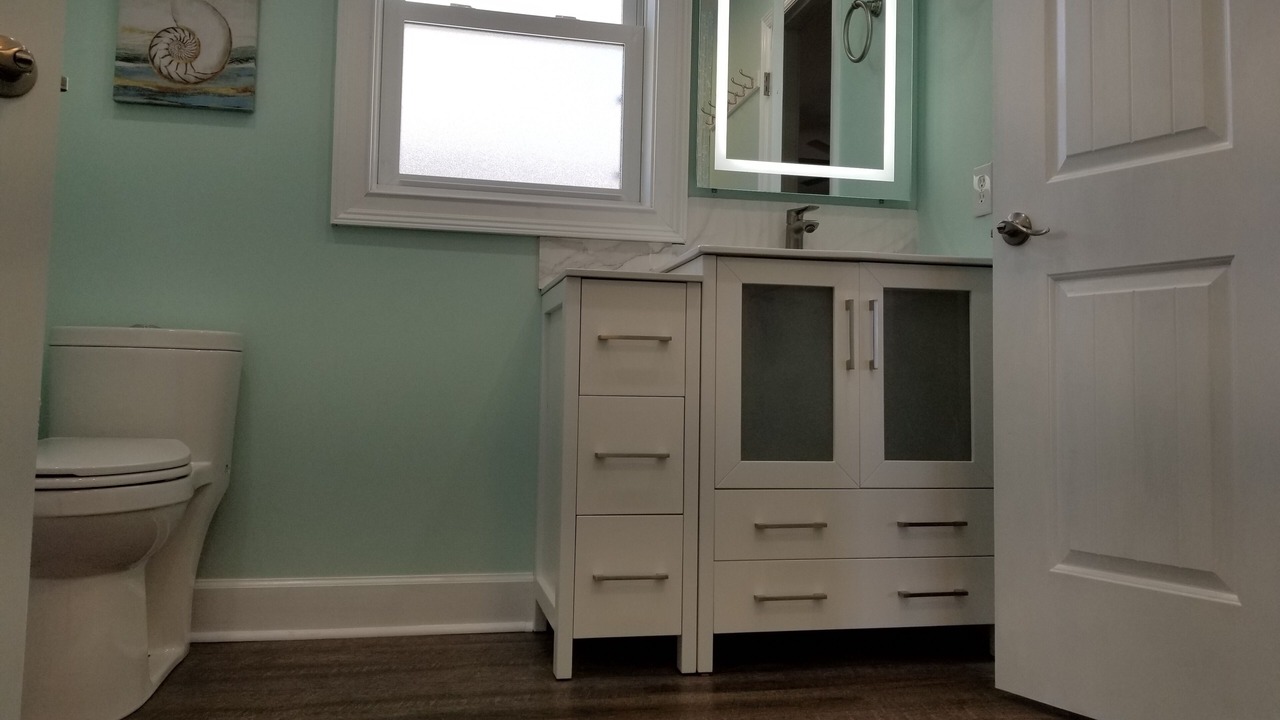 Photo of Bathroom in Topsail Beach