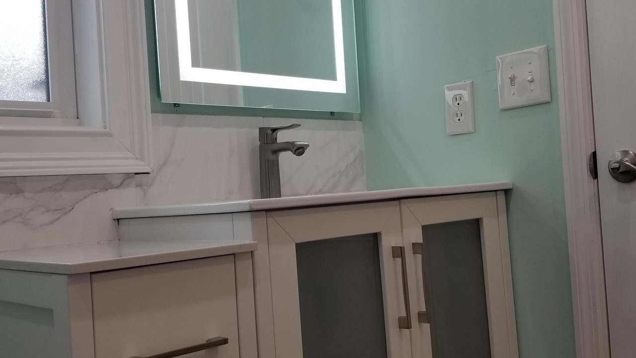 Photo of Bathroom in Topsail Beach