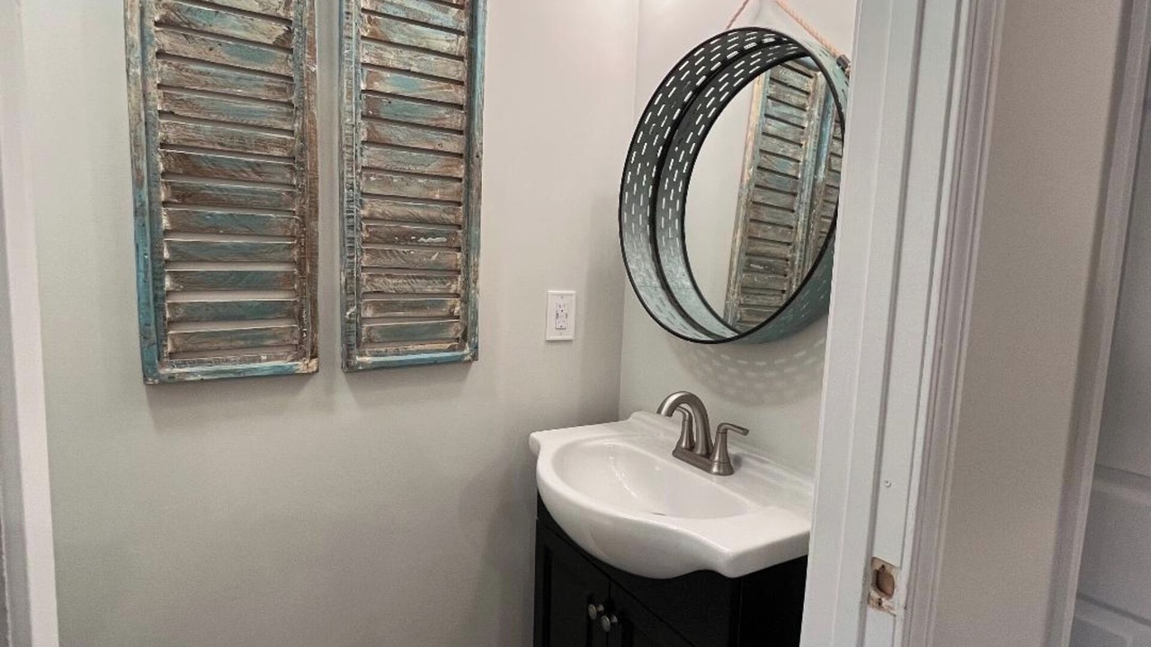 Photo of Bathroom in Lavonia