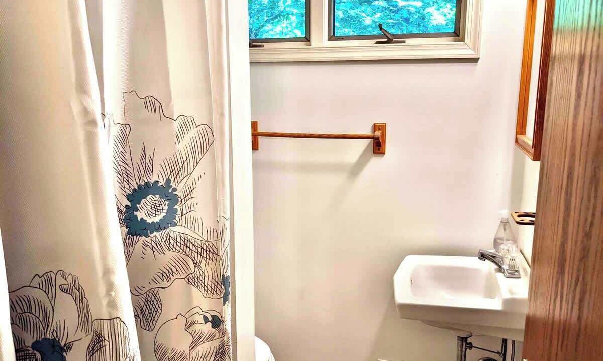 Photo of Bathroom in Berkeley Springs
