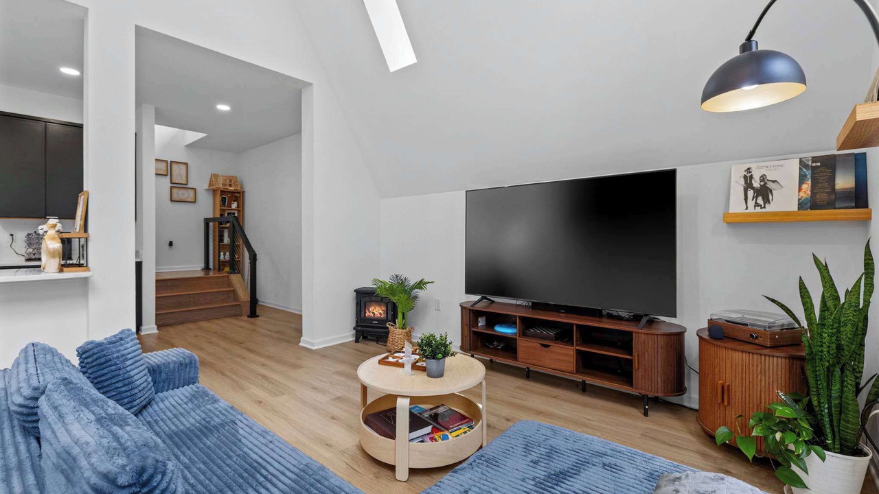 Photo of Livingroom in Stephens City
