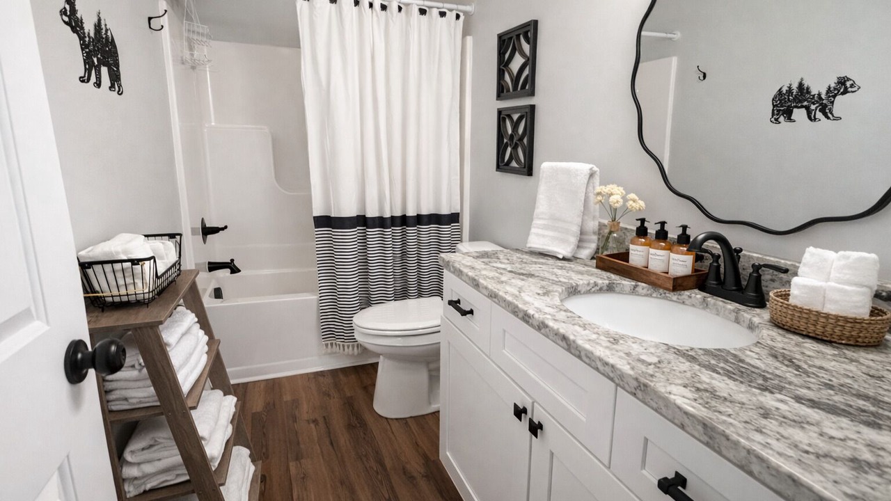 Photo of Bathroom in Stonecrest
