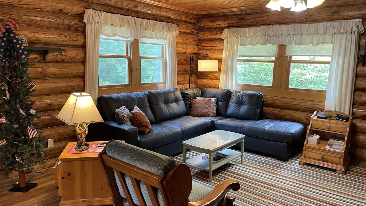 Photo of Livingroom in Gnaw Bone