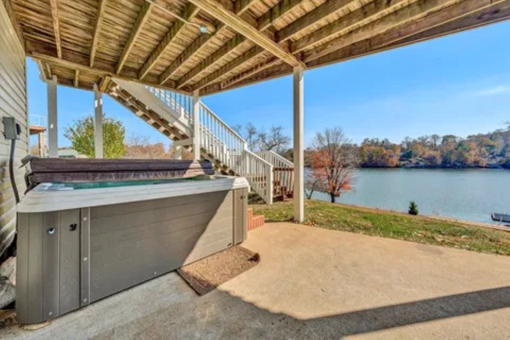 Photo of Patio Balcony in Goodview
