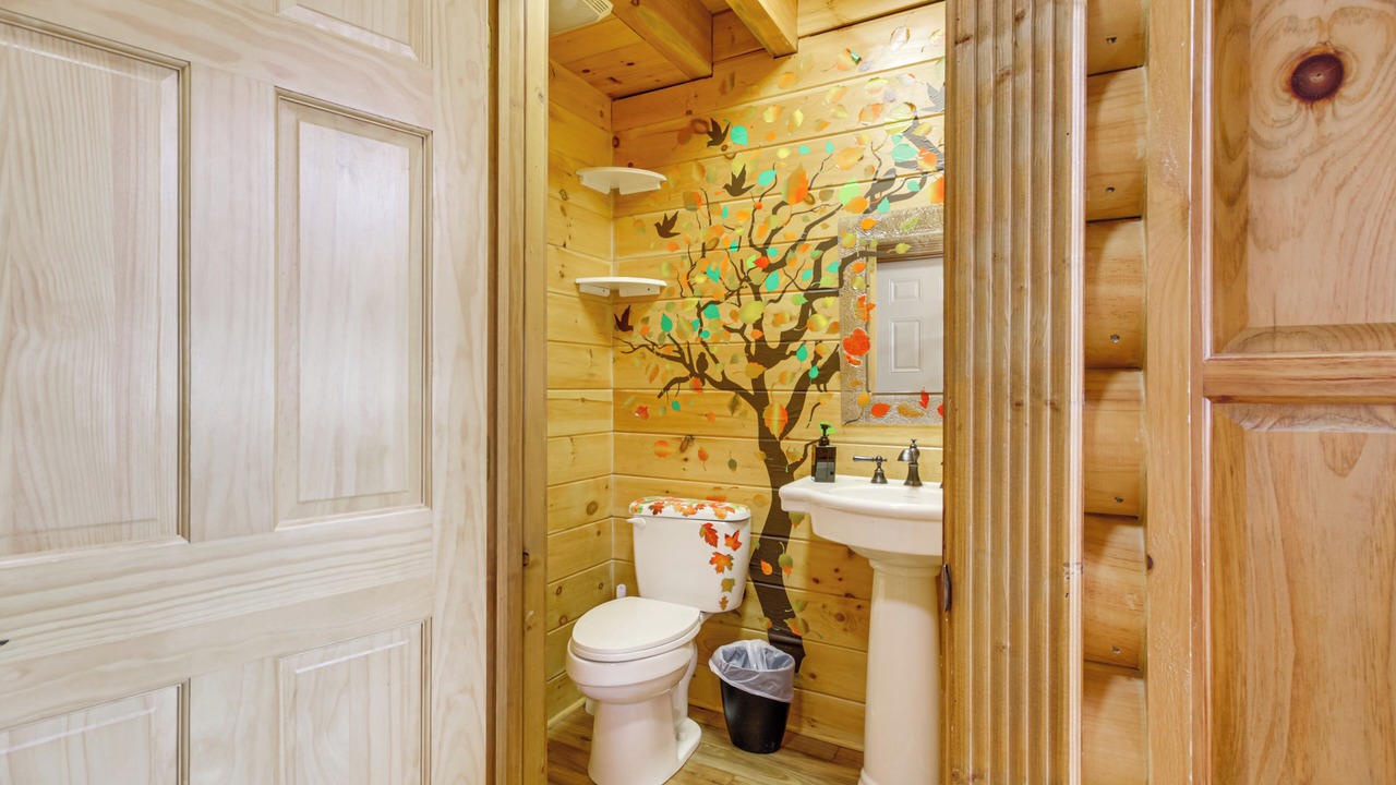 Photo of Bathroom in Tuscumbia