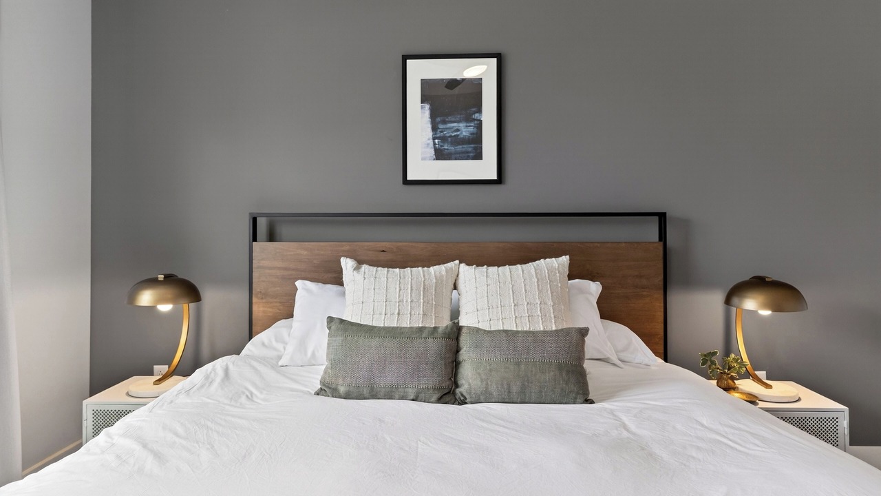 Photo of Bedroom in Hillsboro West End