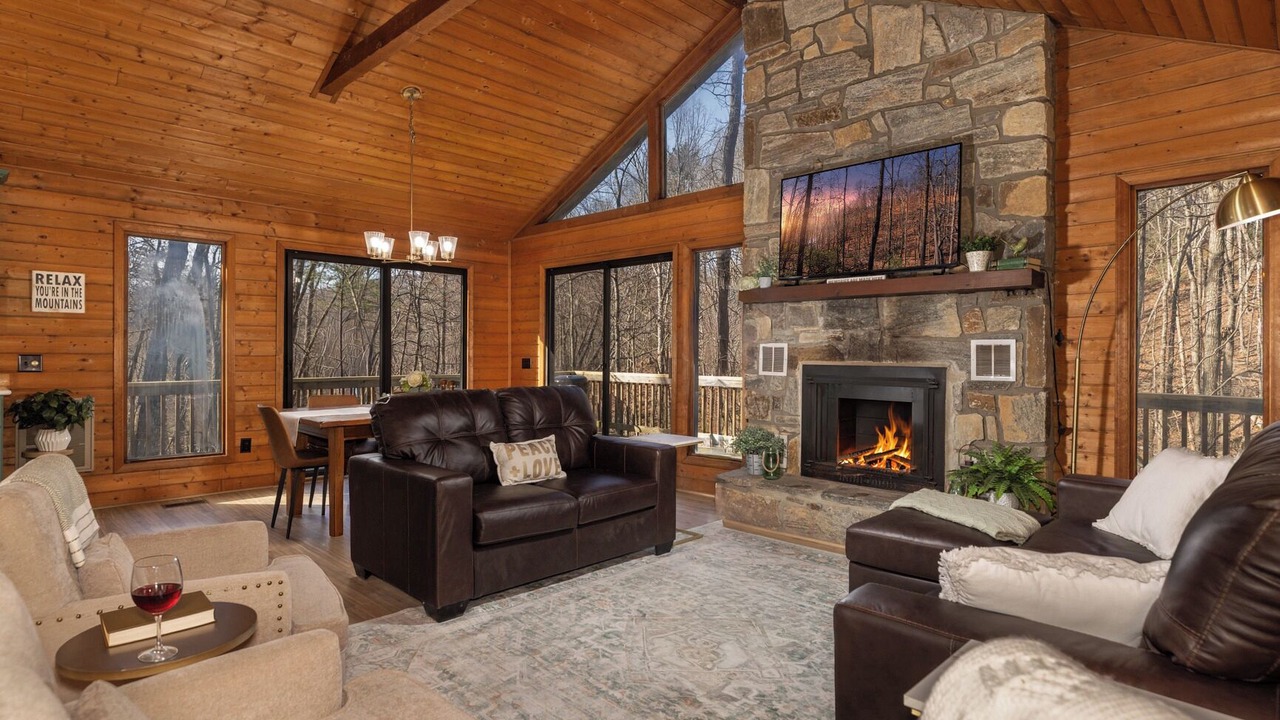 Photo of Livingroom in Deep Gap