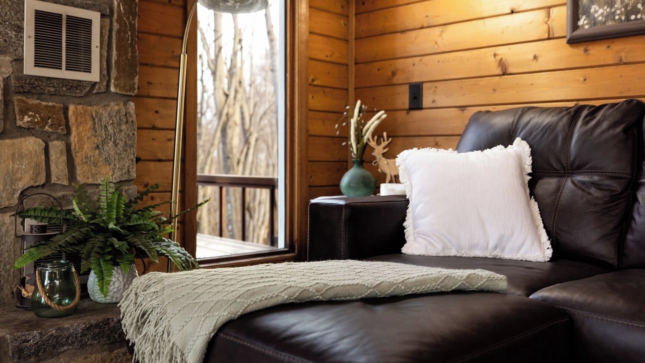 Photo of Livingroom in Deep Gap