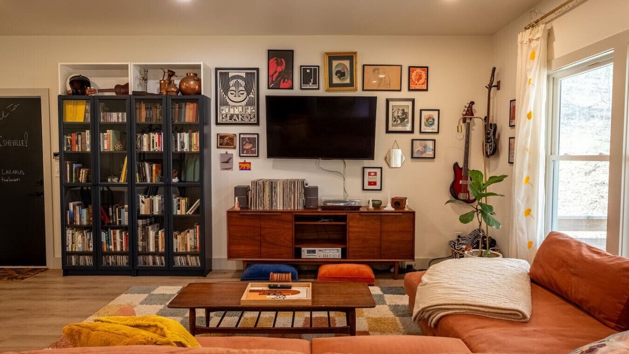 Photo of Livingroom in Leicester