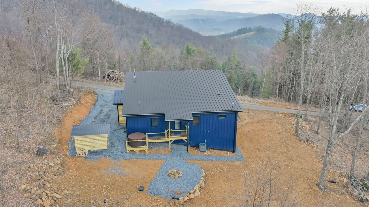 Photo of Outdoor in West Jefferson