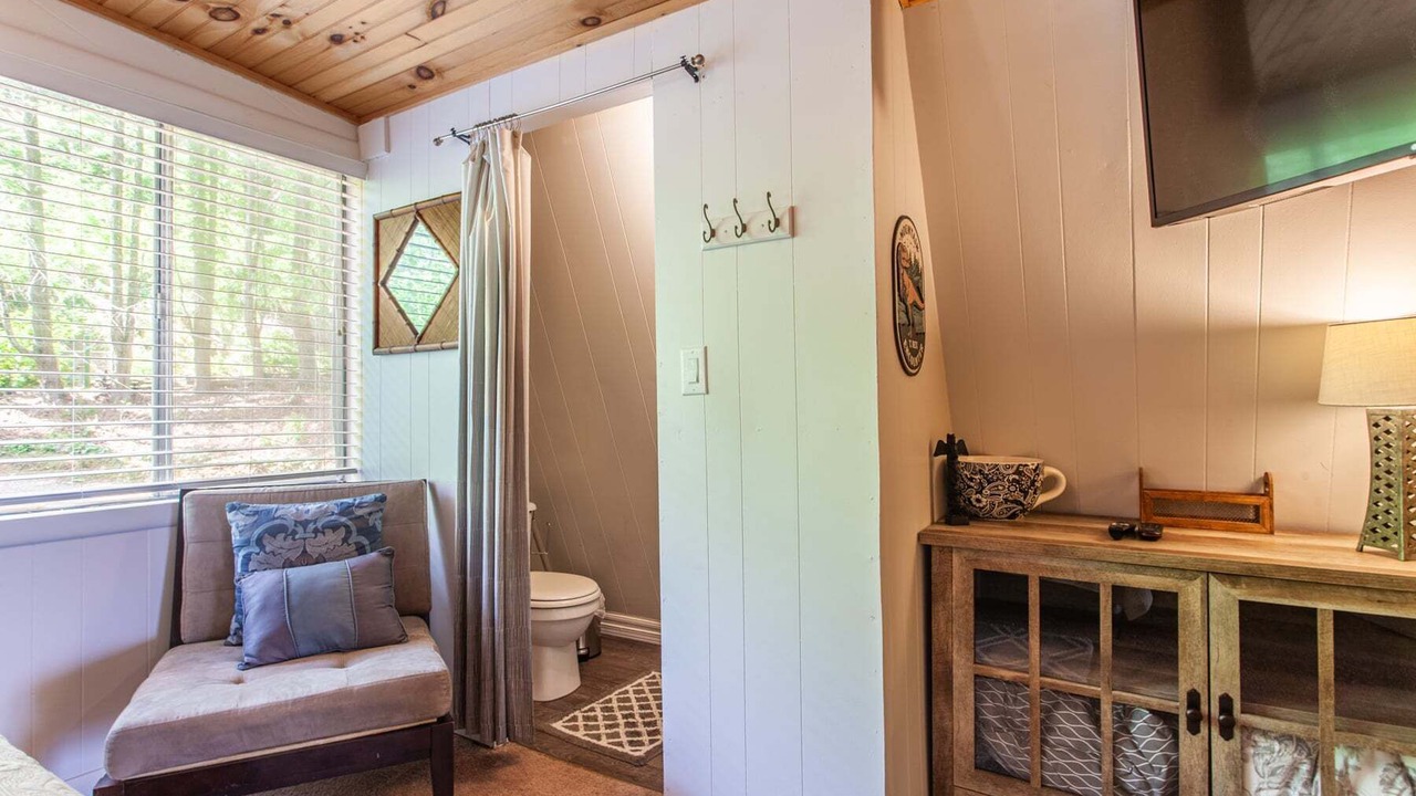 Photo of Bedroom in Robbinsville