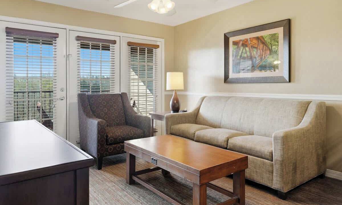 Photo of Livingroom in Clarkesville