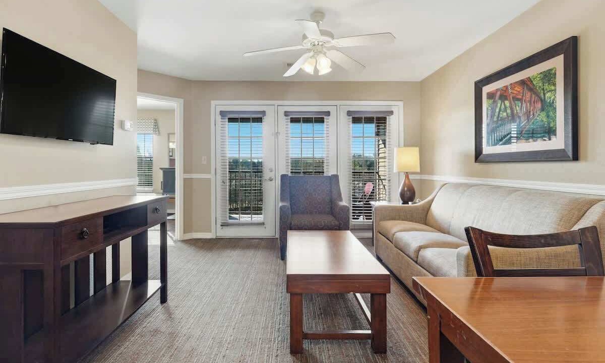 Photo of Livingroom in Clarkesville