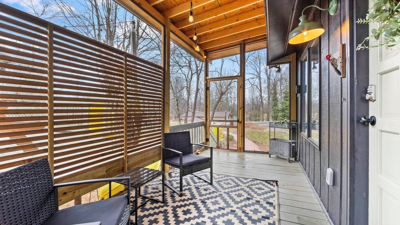 Photo of Patio Balcony in Weaverville
