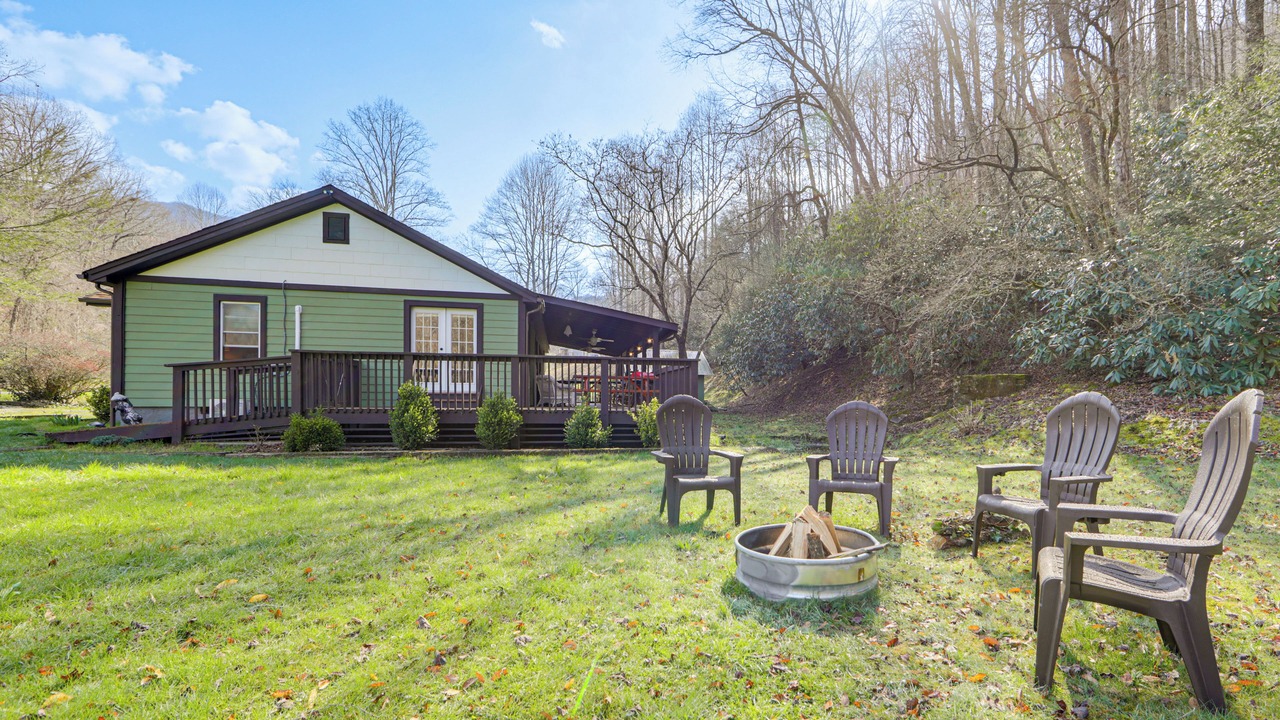 Photo of Patio Balcony in Robbinsville