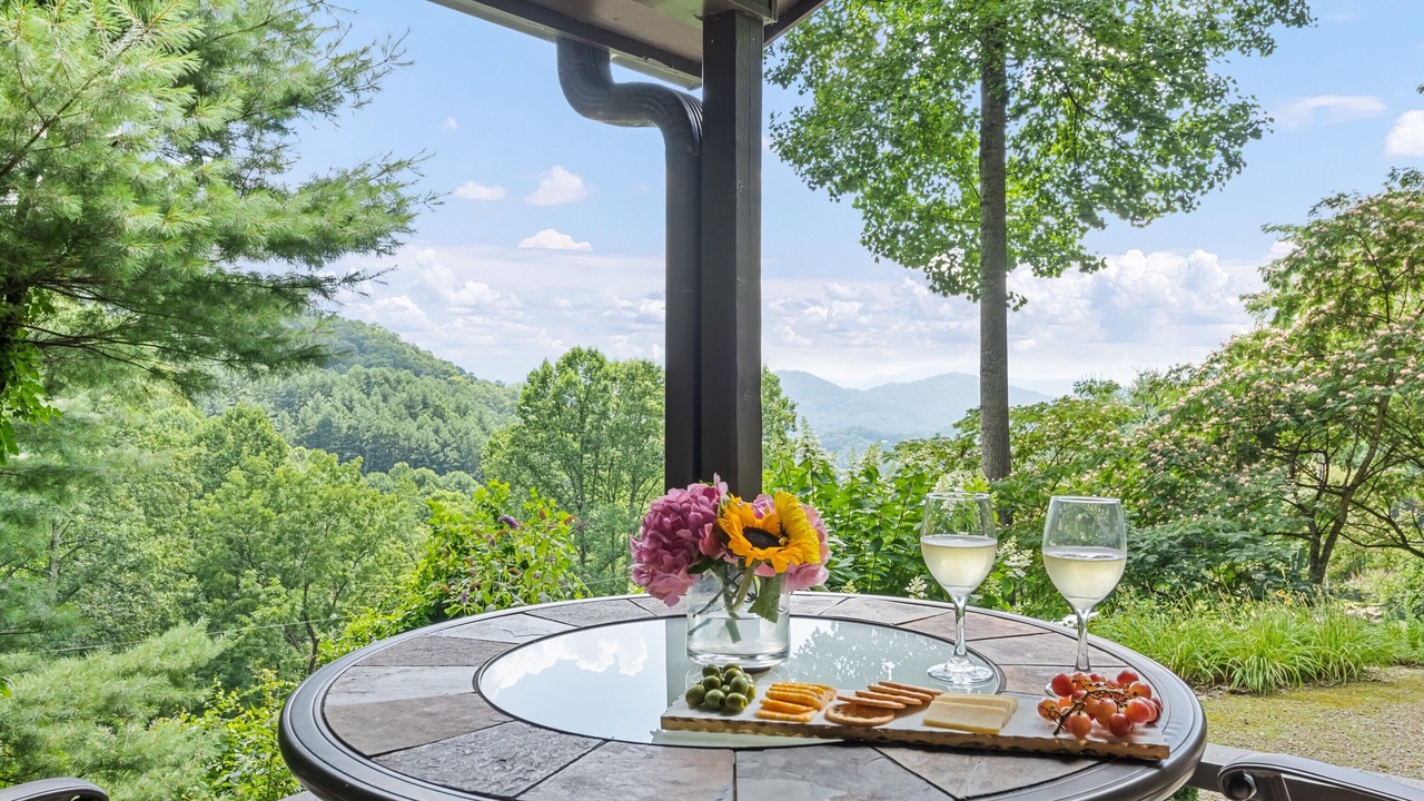 Photo of Outdoor in Waynesville