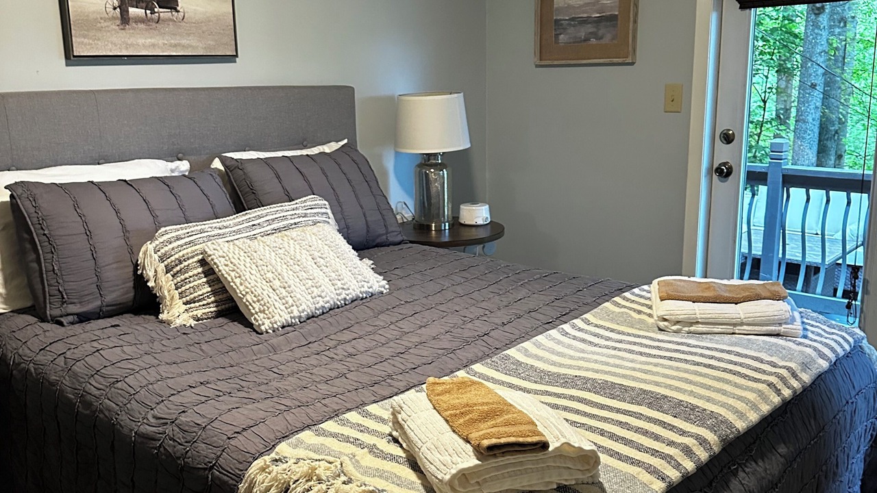 Photo of Bedroom in Waynesville