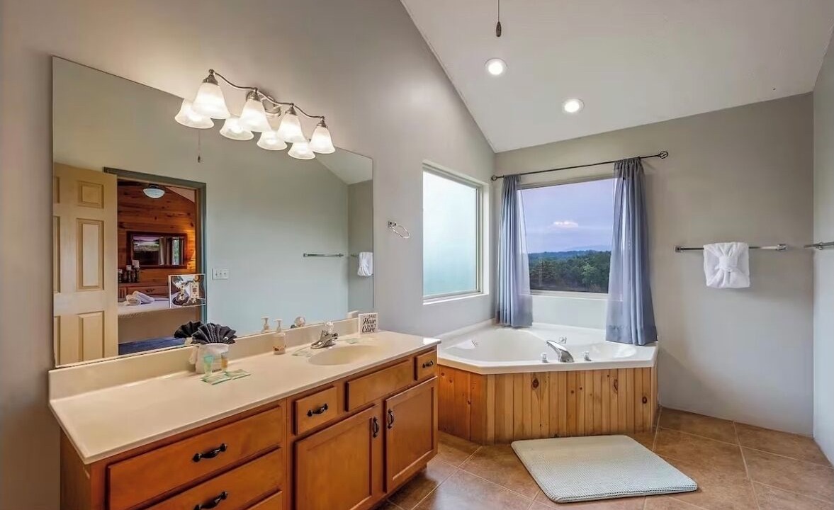 Photo of Bathroom in Sevierville