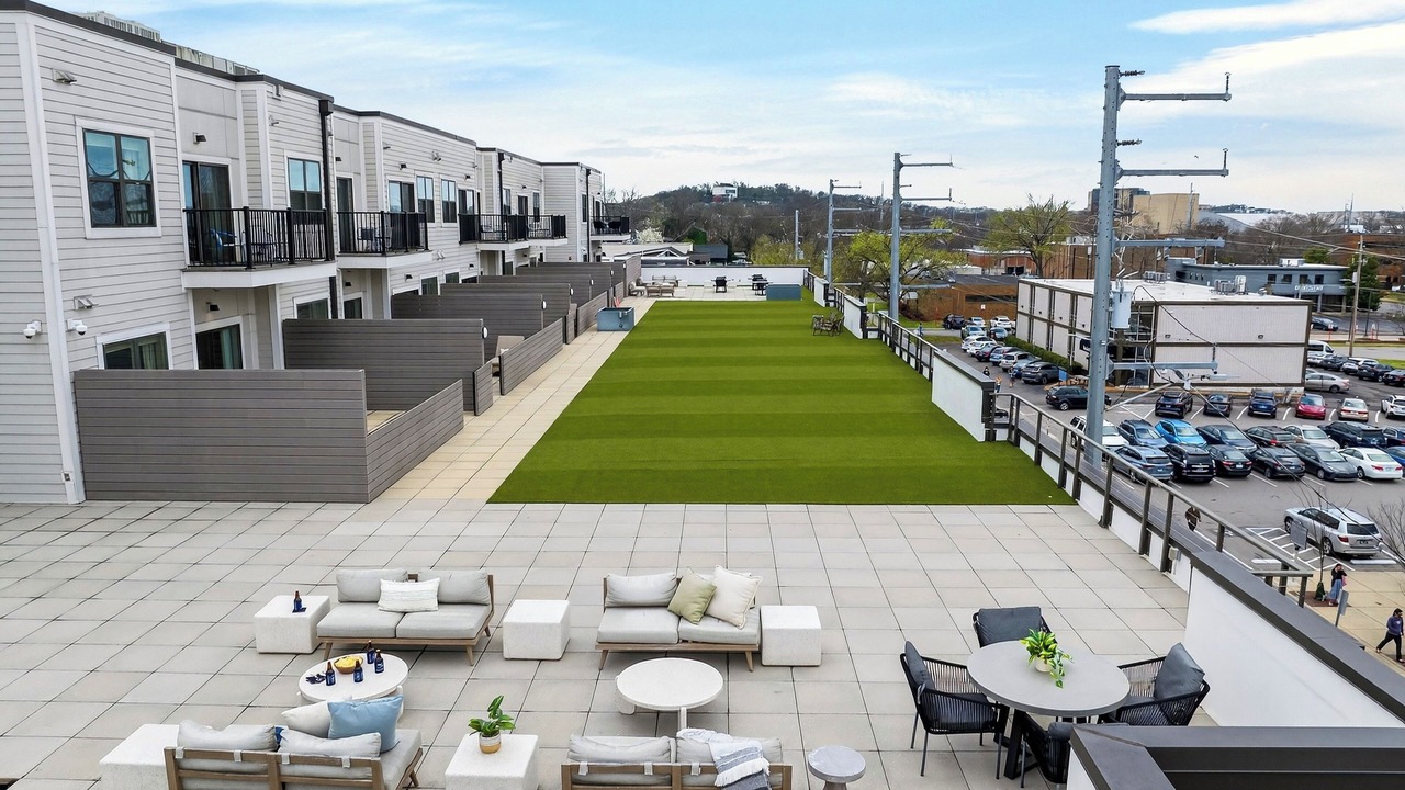 Photo of Outdoor in Hillsboro Village