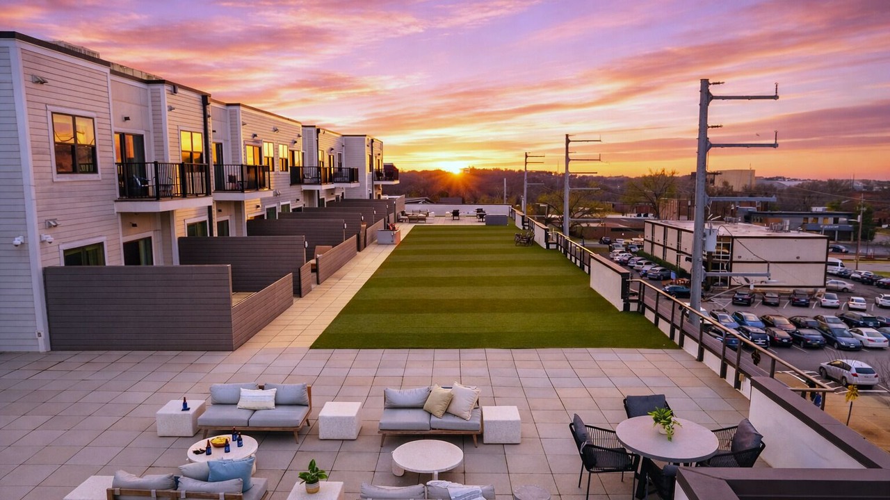 Photo of Outdoor in Hillsboro Village