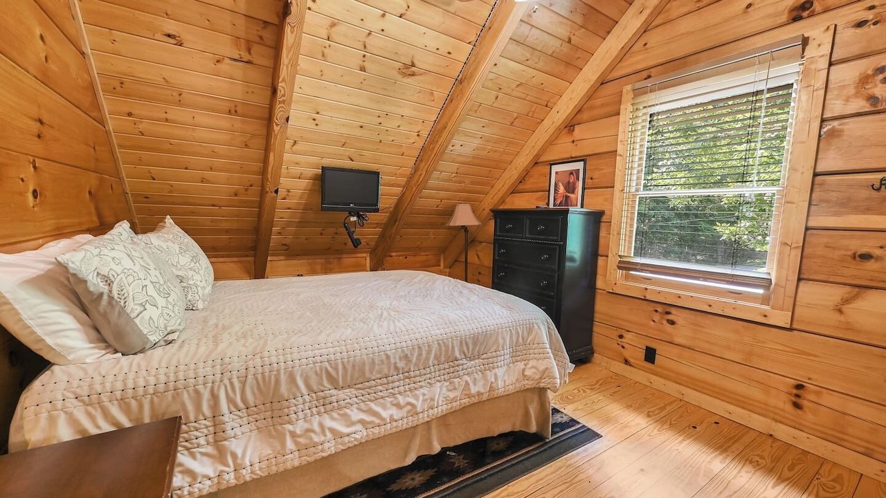 Photo of Bedroom in Sunset Cove