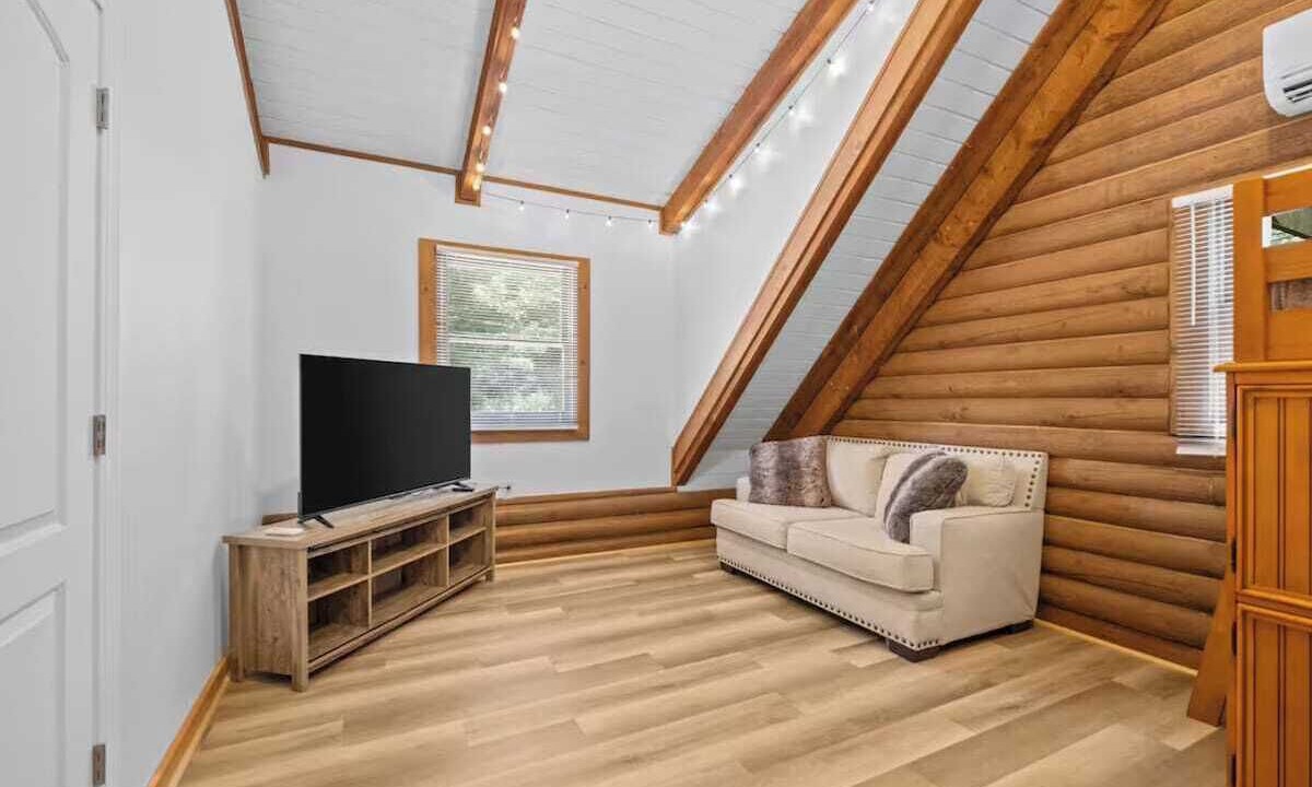 Photo of Livingroom in Black Mountain