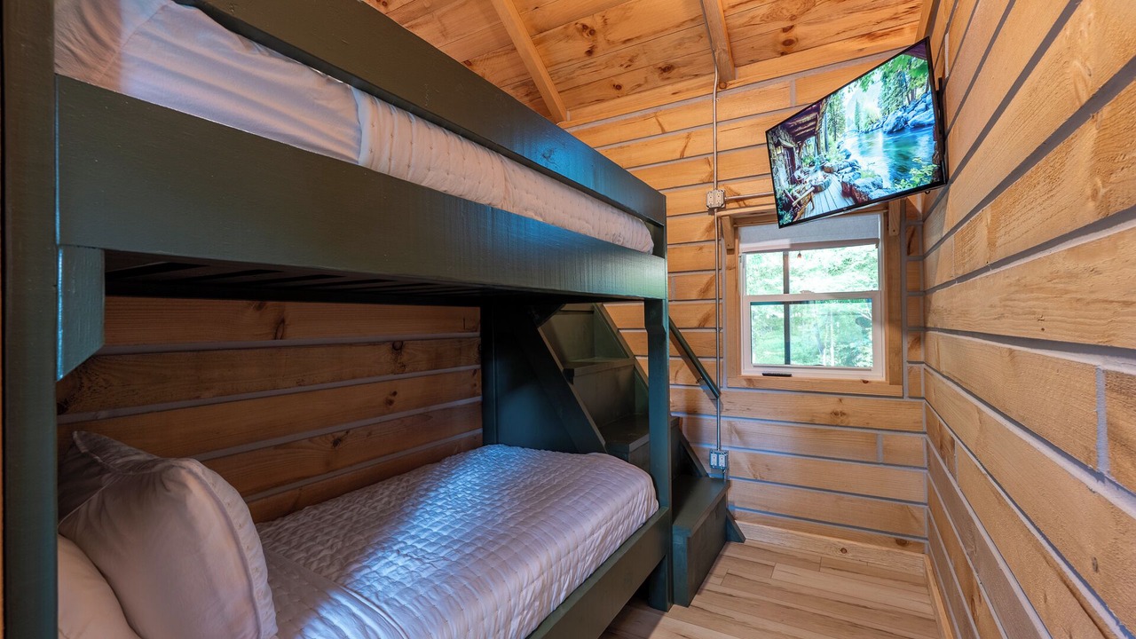 Photo of Bedroom in Akin