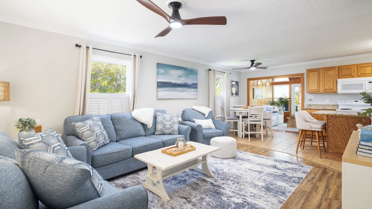 Photo of Livingroom in Colington Harbour
